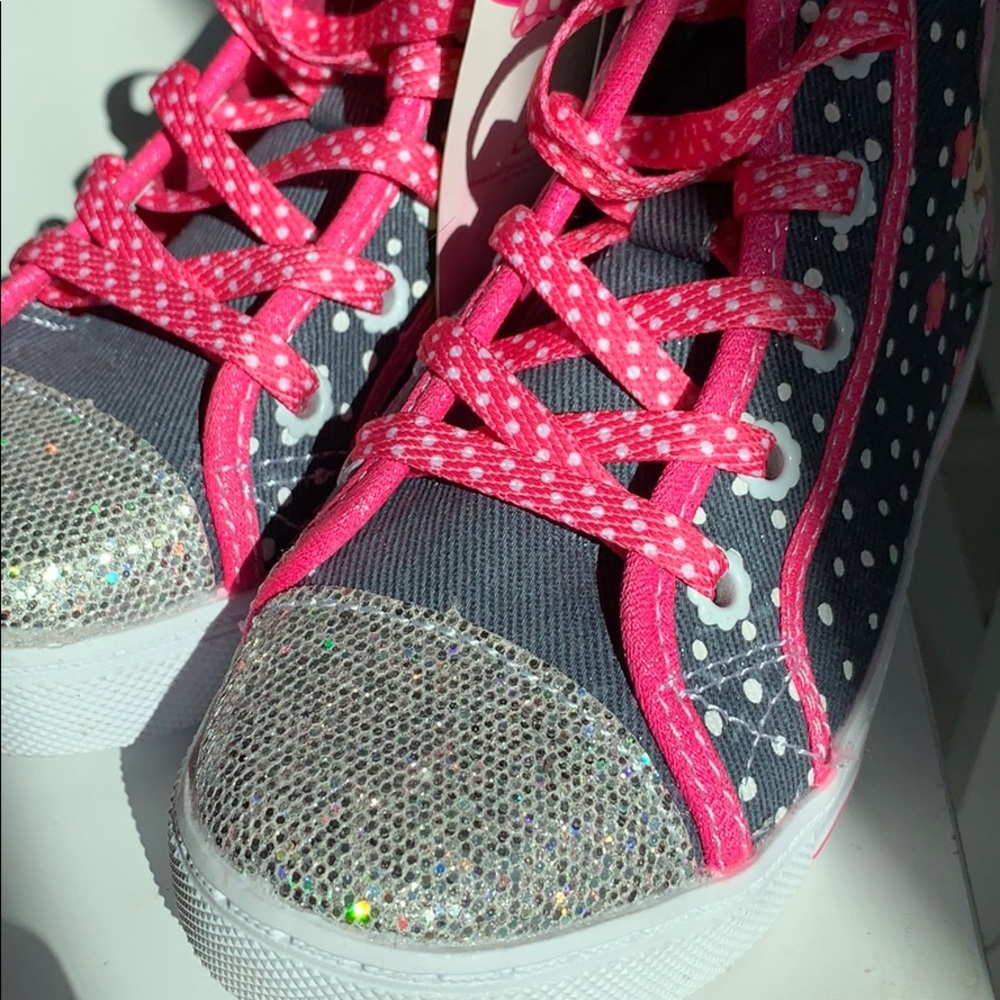 Minnie Mouse sneakers